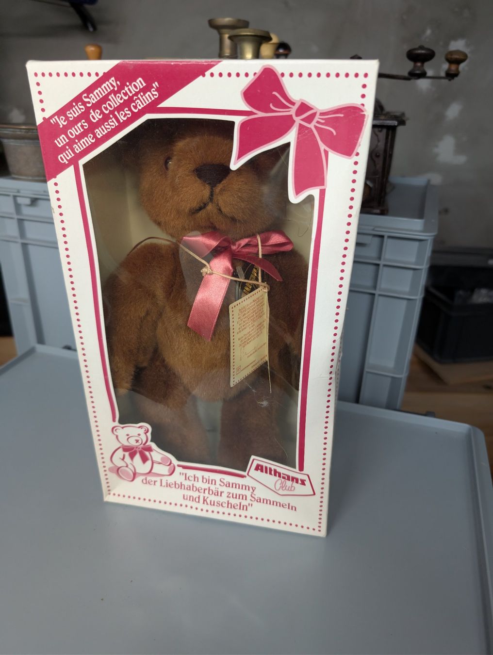 Poupées: Antiker Teddybär – Neuf avec emballage d'origine à Wynau par Zebrafurz