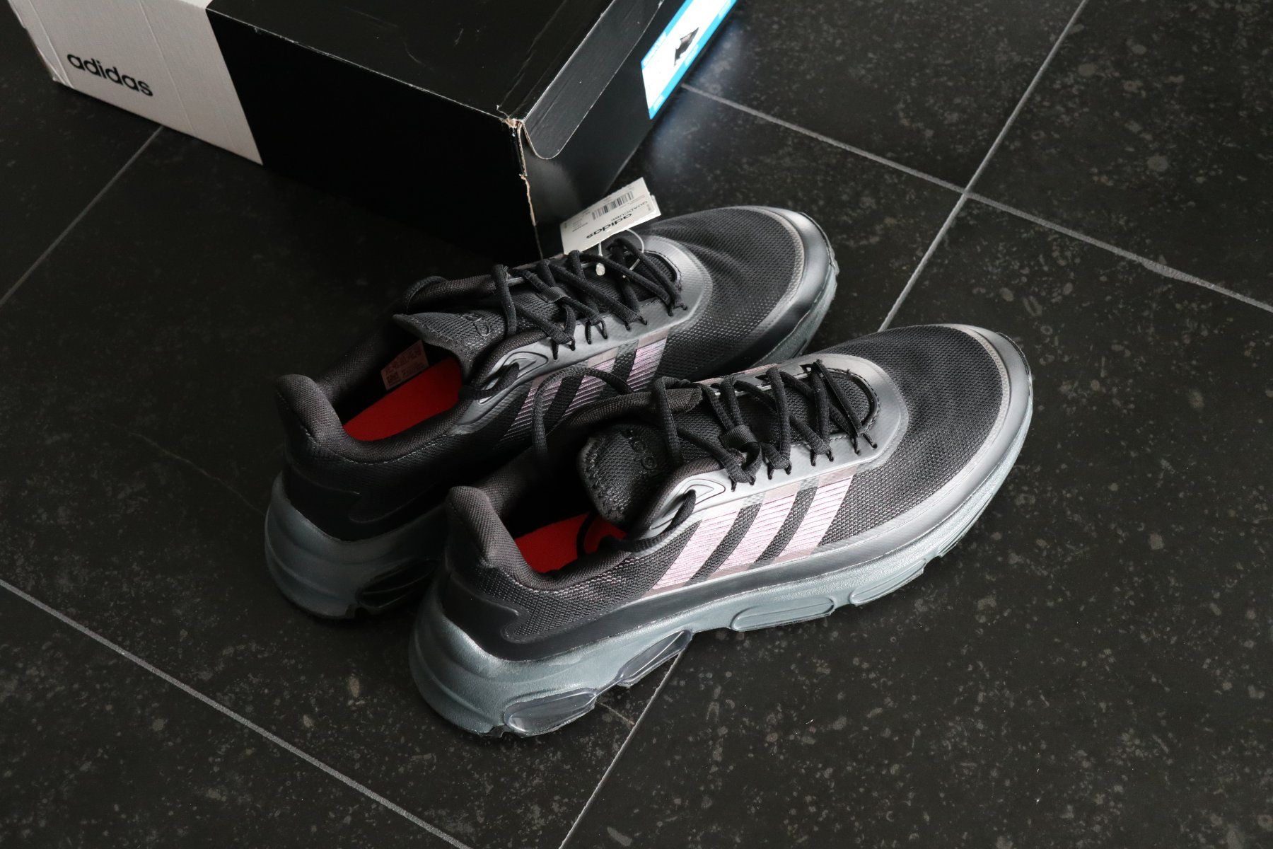 Adidas Scarpe da uomo: Adidas Quadcube Sneaker Gr. 45 – Nuovo e nell'imballaggio originale da Wädenswil venduto da Diddl4u 1