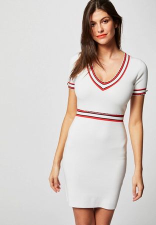 Robe d'été blanche, taille M - Élégante et légère!