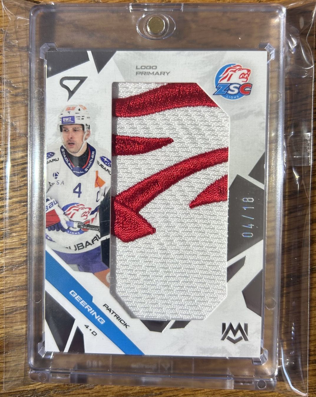 Sportzoo Carte collezionabili: ZSC Lions Unique Mark Primary Logo Patrick Geering 04/18 – Nuovo (secondo la descrizione) da Cham venduto da 9inches