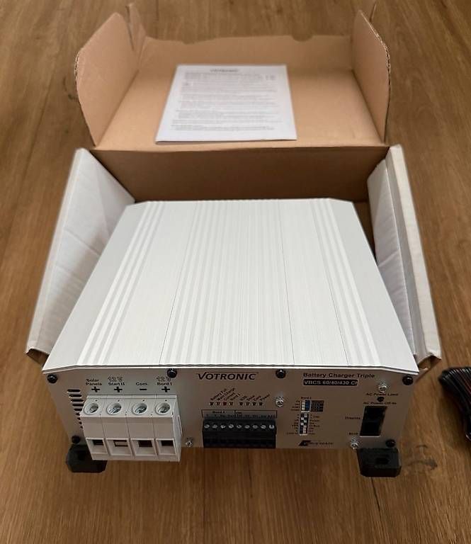 Alimentazione elettrica: VBCS Triple - Votronic - 250 Watt – Usato da Berneck venduto da Rhimi