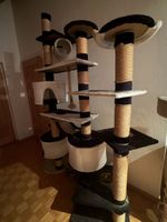Riesiger Katzenbaum 2,5 x 2 Meter