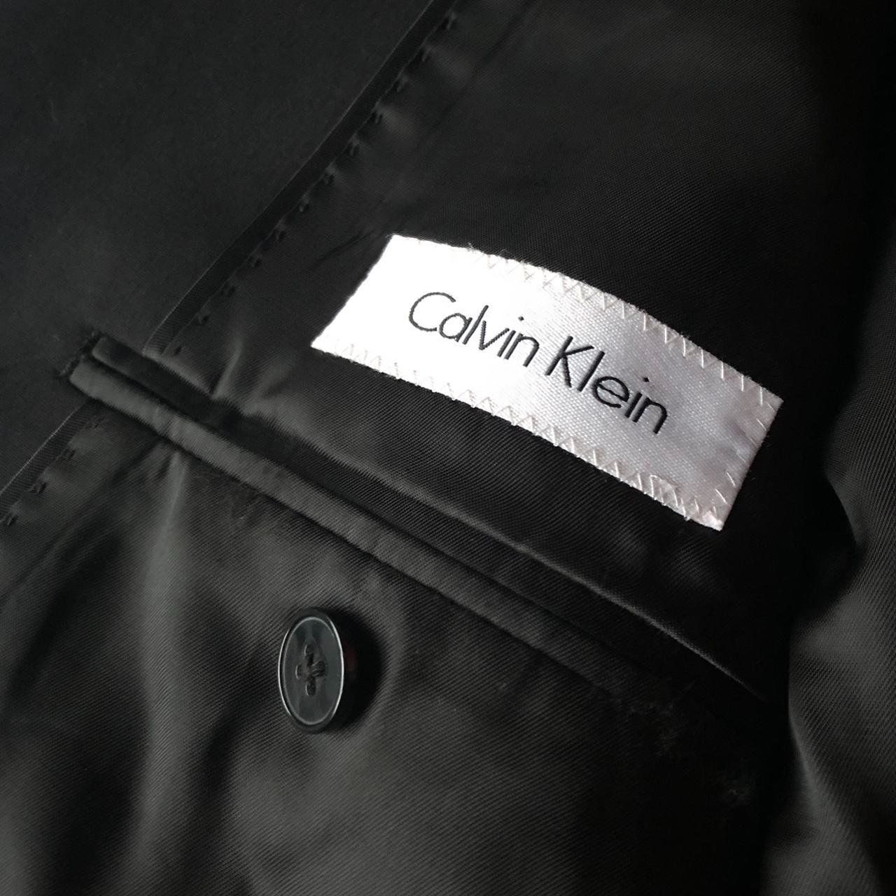Calvin Klein Completi, tute sportive e funzionali: Suit Calvin Klein Black Men 38 – Usato da Genève venduto da ang_7j7j 2