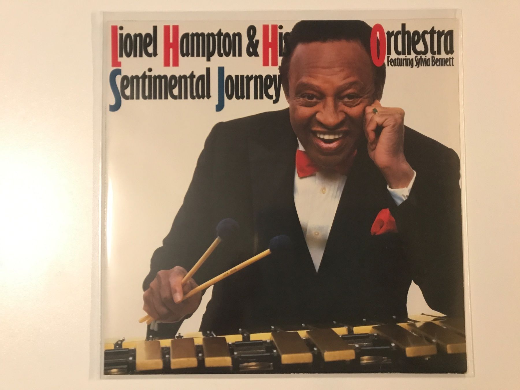Dischi in vinile: Lionel Hampton & His Orchestra LP - Sentimental Journey – Usato da Gutenswil venduto da Hamzian