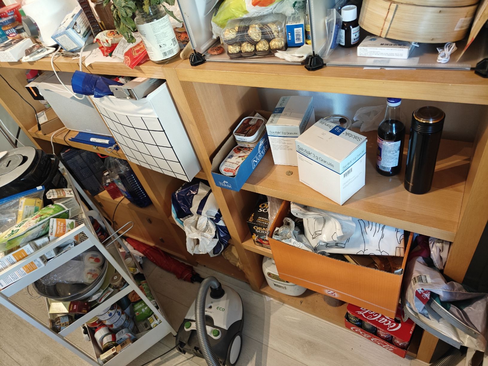 Schränke: Schrank selbst abholen  – Gebraucht aus Zürich von don_5hd8