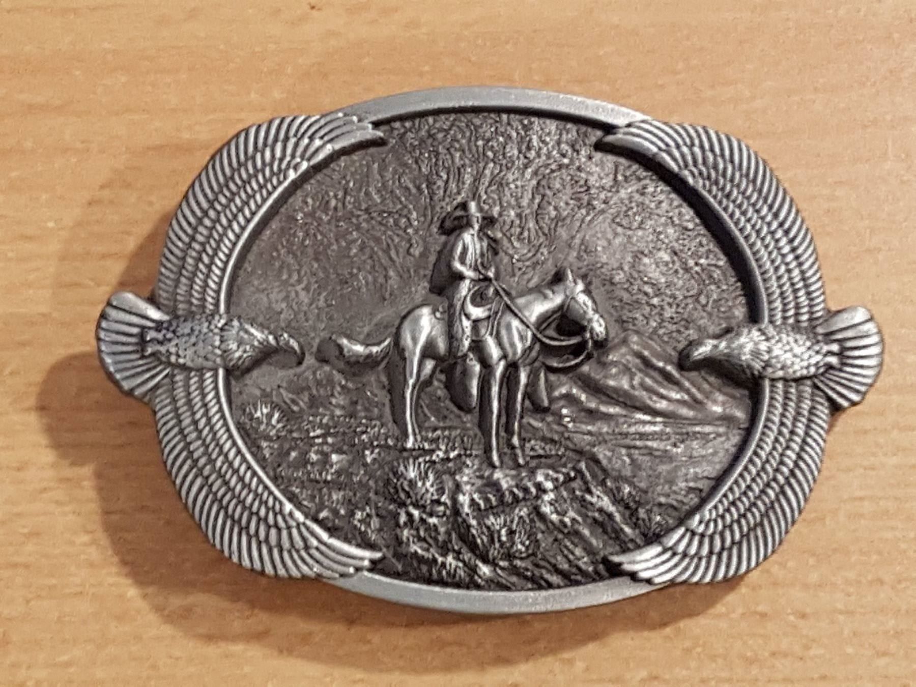 Gürtelschnallen: Metall Gürtelschnalle COWBOY EAGLES – Neu und originalverpackt aus Münchwilen TG von ecudos10