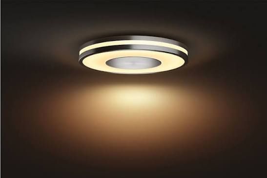 Philips Lampadari & plafoniere: Philips Hue Deckenleuchte White Ambiance Being Schwarz – Usato da St. Gallen venduto da RicKeDe 1
