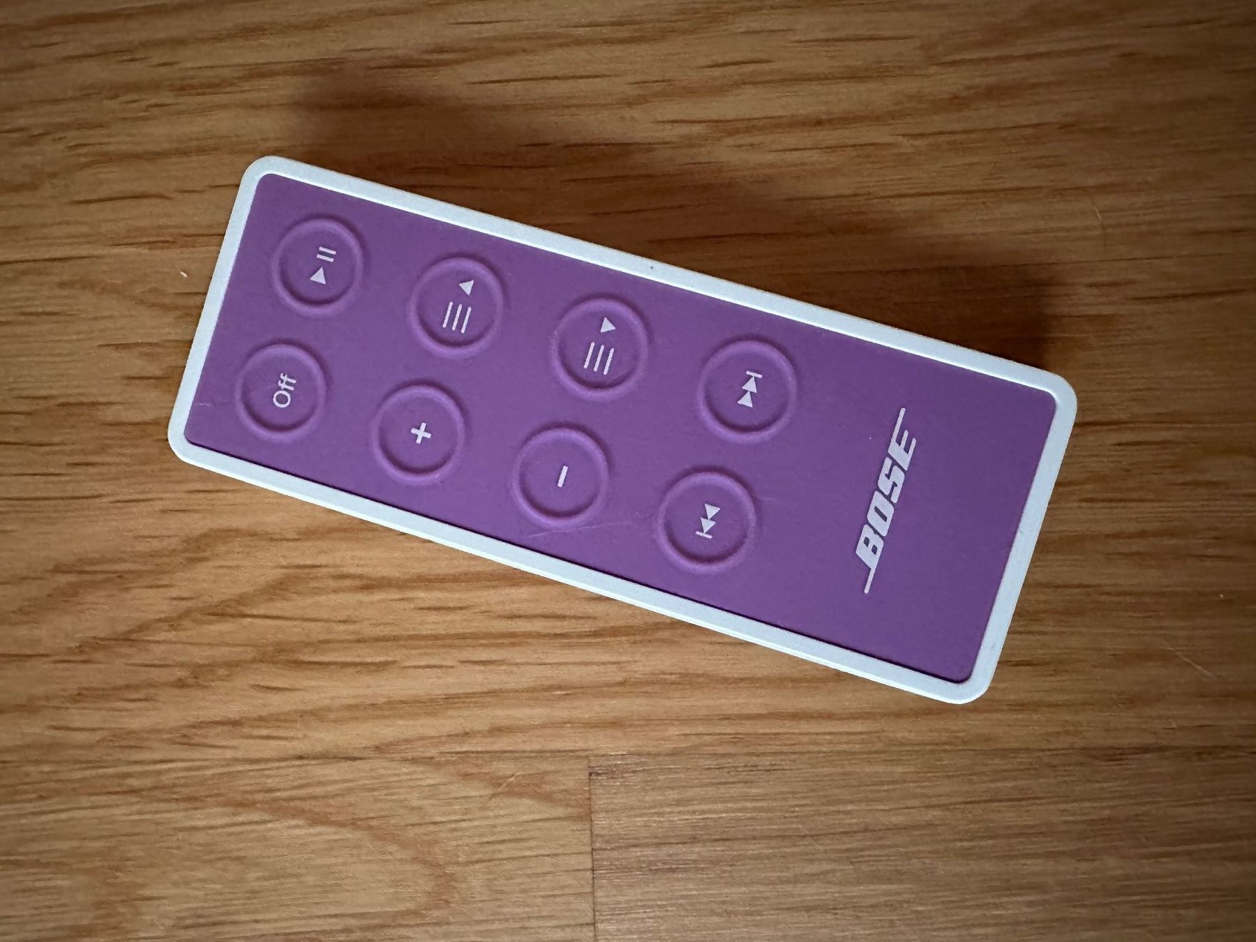 Bose Casse acustiche: Bose SoundDock lila iPhone Lautsprecher inkl Fernbedienung – Usato da Basel venduto da bet_zbh9 3