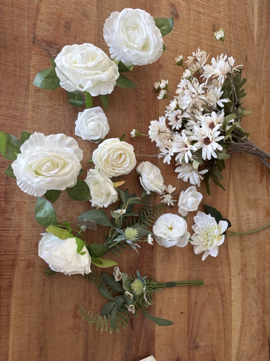 Tutte le decorazioni: Kunstblumen Diverse Hochzeit – Usato da Wädenswil venduto da S.ke