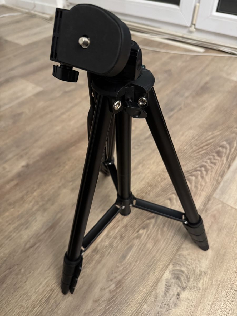 Componenti elettronici: YUNTENG Camera Tripod - Perfect for capturing memories! – Nuovo (secondo la descrizione) da Zürich venduto da xia_qgl7