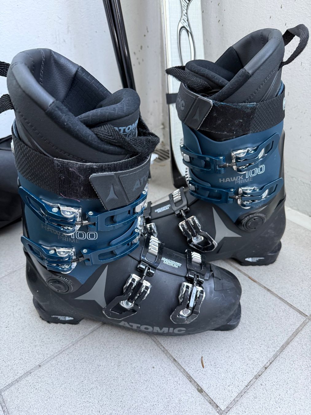 Atomic Skis: Ski Set, Atomic Boots, Rossignol Skis – D'occasion à St. Gallen par lei_kq8p 1