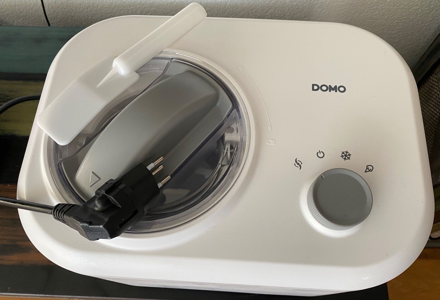 Appareils de cuisine: DOMO Glace maker 1.5L Weiss – D'occasion à Trimmis par Bros78 2