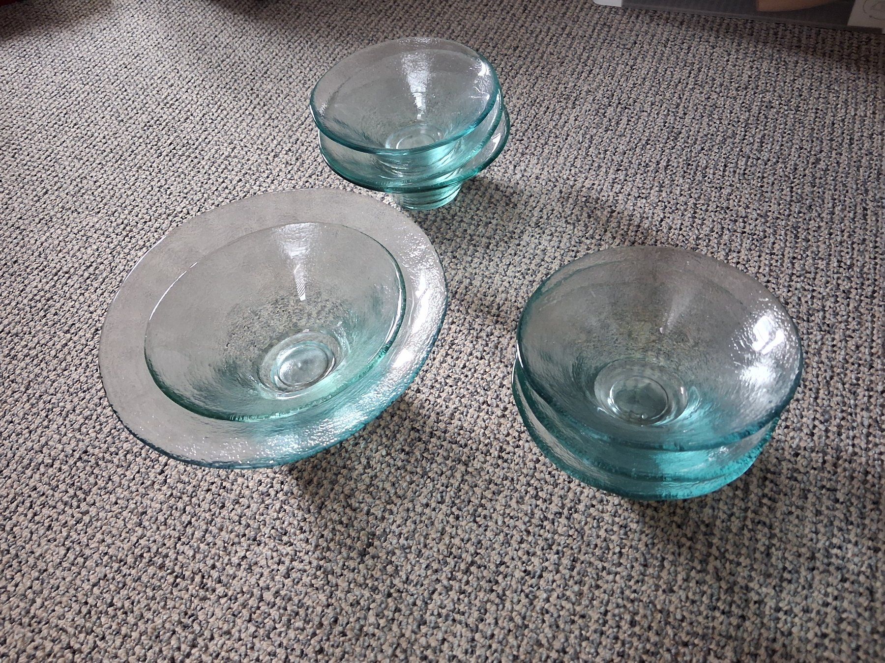 Set di piatti: Vintage Glas-Schälchen Set (7 klein, 1 gross)) – Nuovo (secondo la descrizione) da Wald ZH venduto da e8e 6
