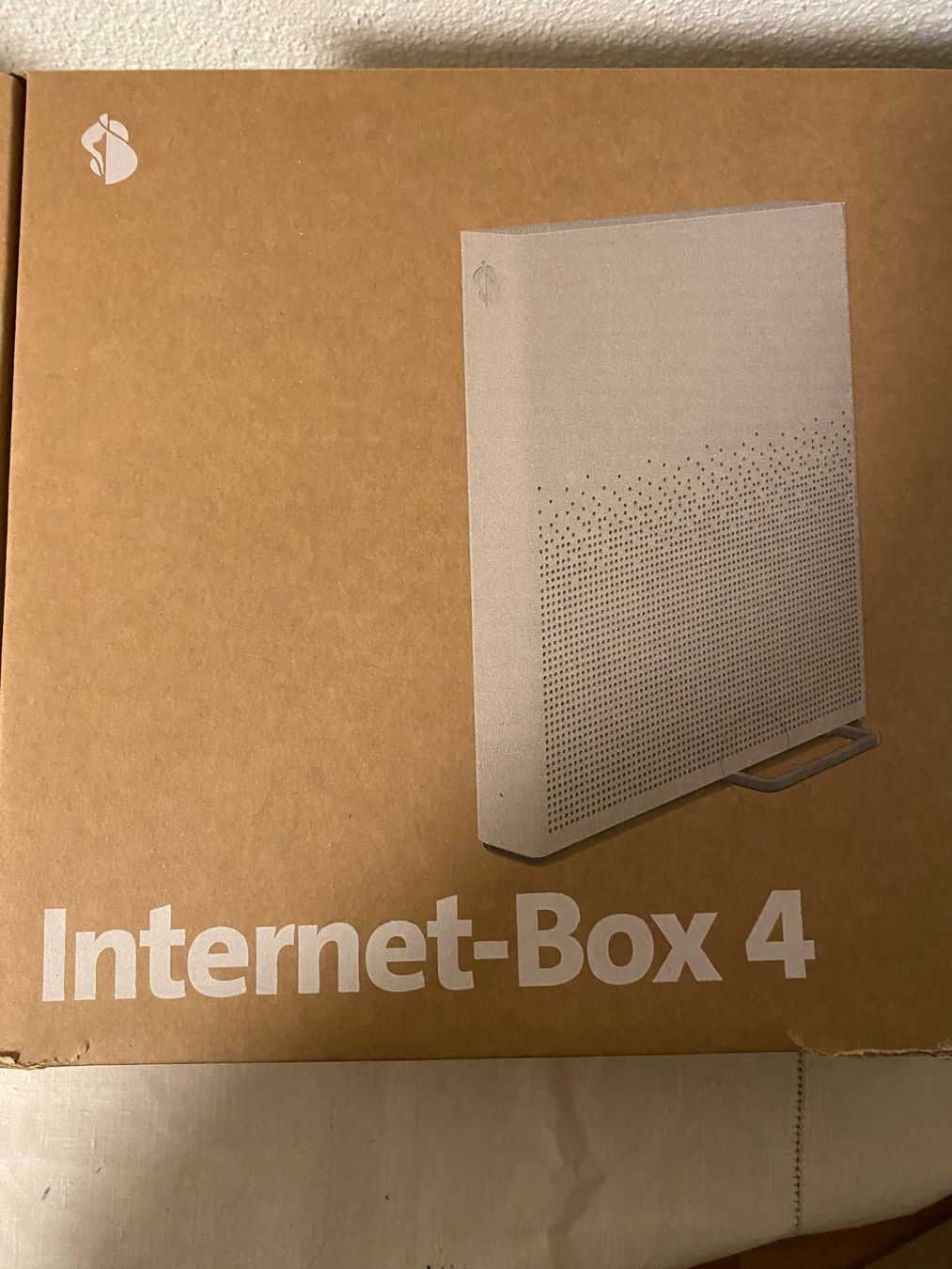Swisscom Modem & Router: Internet Box 4 – Usato da Zufikon venduto da Connec 2