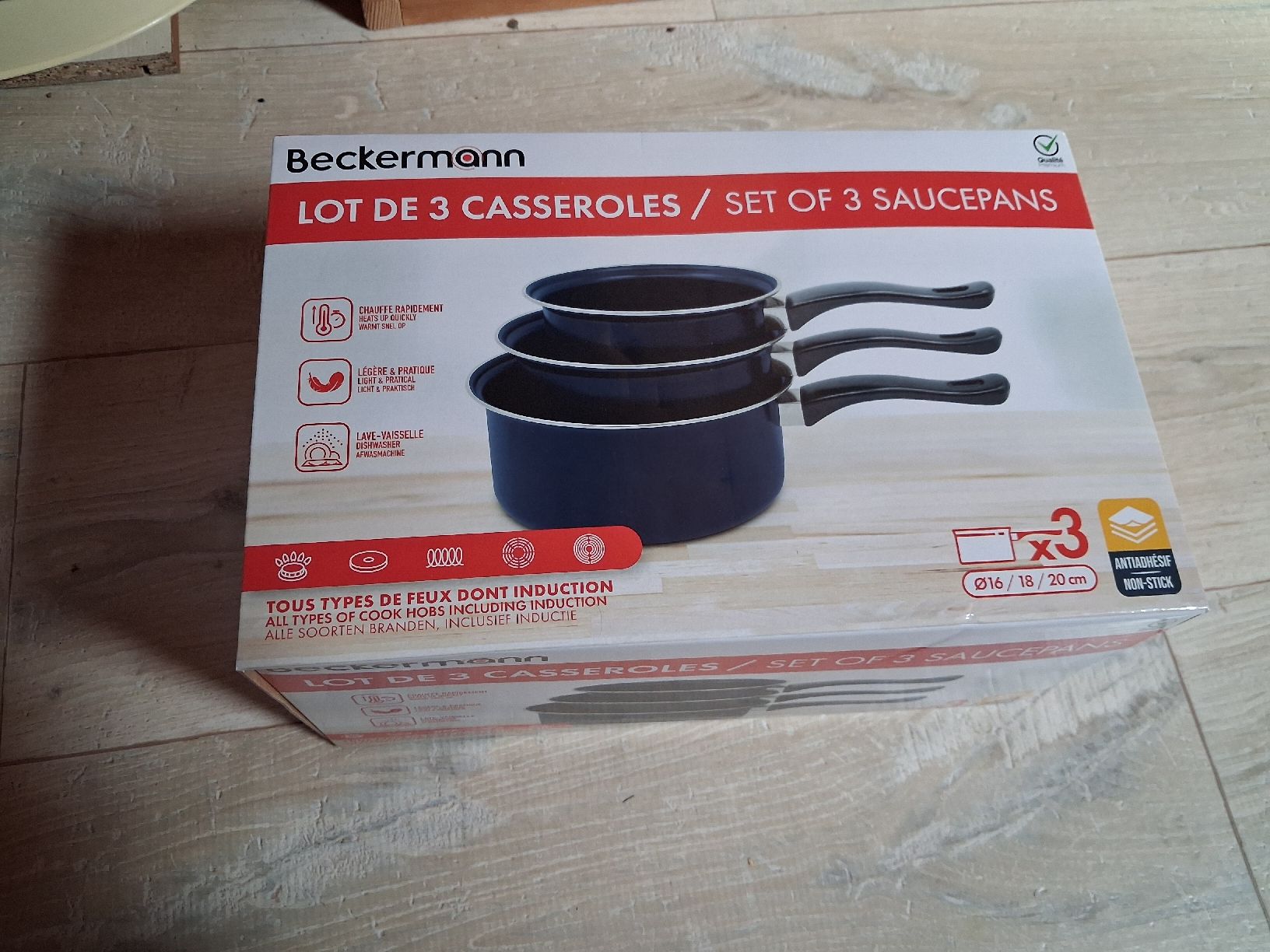 Pentole: lot 3 casseroles neuves – Nuovo e nell'imballaggio originale da Mayens-De-Chamoson venduto da arvine29