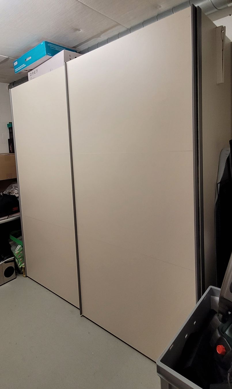 Armadi: Kleiderschrank – Usato da Glattfelden venduto da Tschutsch0