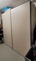 Kleiderschrank