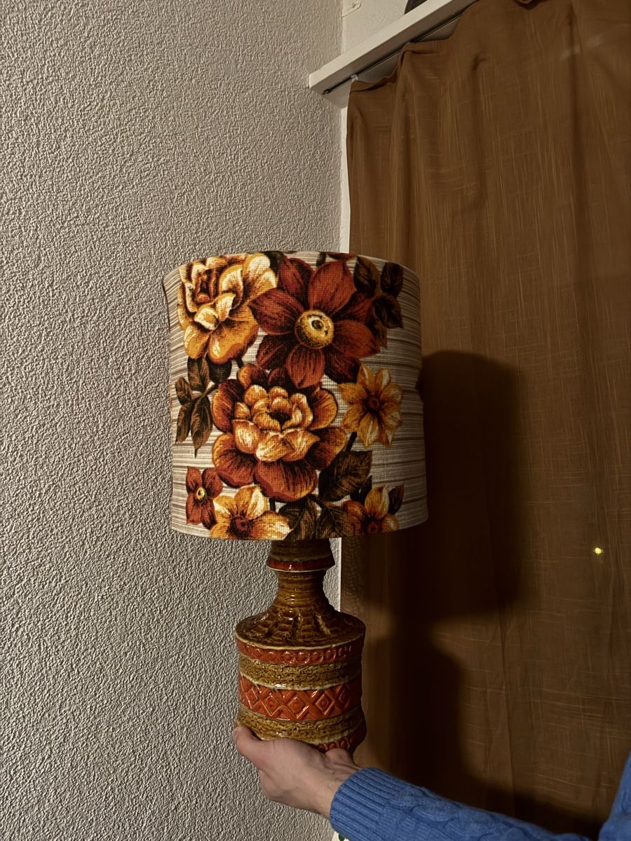 Lampen: Vintage Lampe mit Blumenmuster - Einzigartiges Design! – Gebraucht aus Liestal von ves_q5rt 1