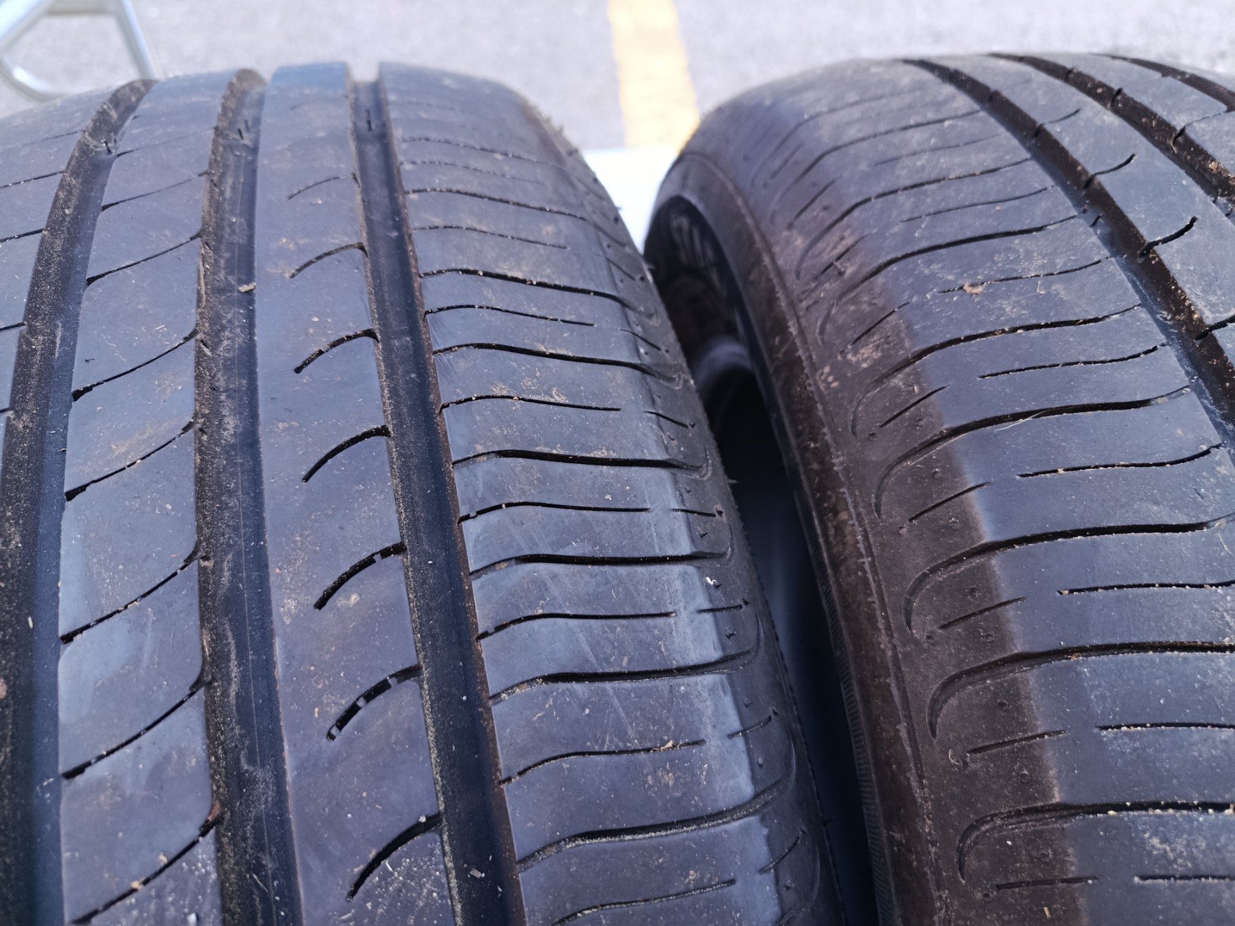 Tutti pezzi di ricambio auto: Reifen 205/60R16 – Usato da Brunnen venduto da Sweni77