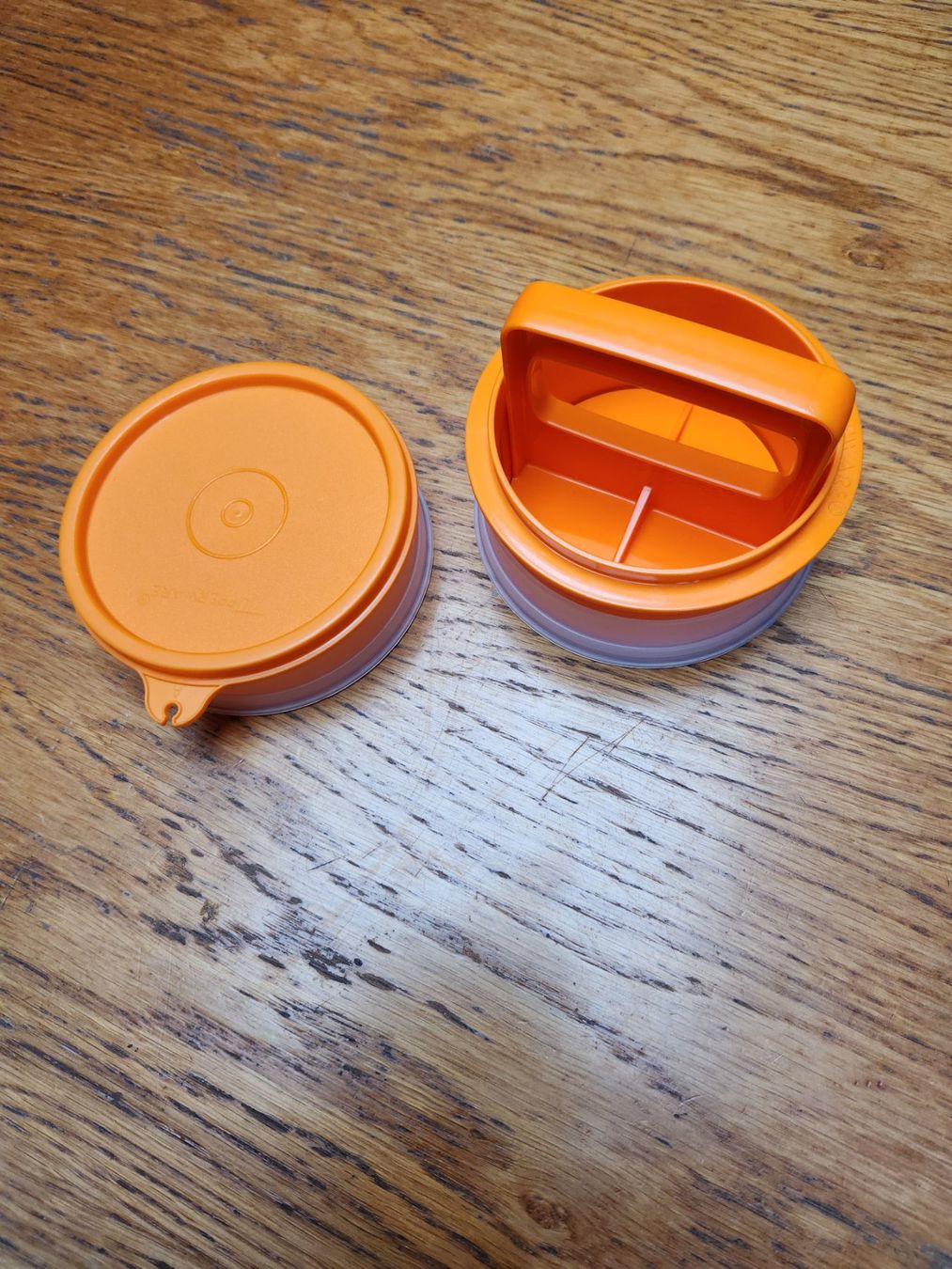 Tupperware Contenitori & Simili: Tupperware Hamburgerpresse 5Tlg. NEU – Nuovo (secondo la descrizione) da Gstaad venduto da Meiel2020 3