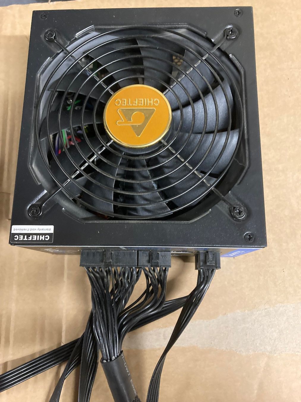 Chieftec Componenti elettronici: Chieftec Proton BDF-750C Netzteil 750 Watt – Usato da Wettingen venduto da Schabernack_sam 2