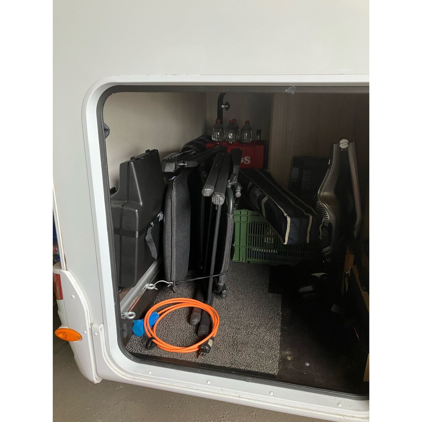 Carado Véhicules de camping: Wohnmobil – D'occasion à Bigenthal par Logitech2 8