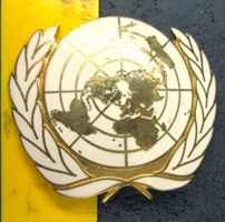 UNITED NATIONS ABZEICHEN MILITÄR GROSSS NADEL ENAMEL GOLDIG