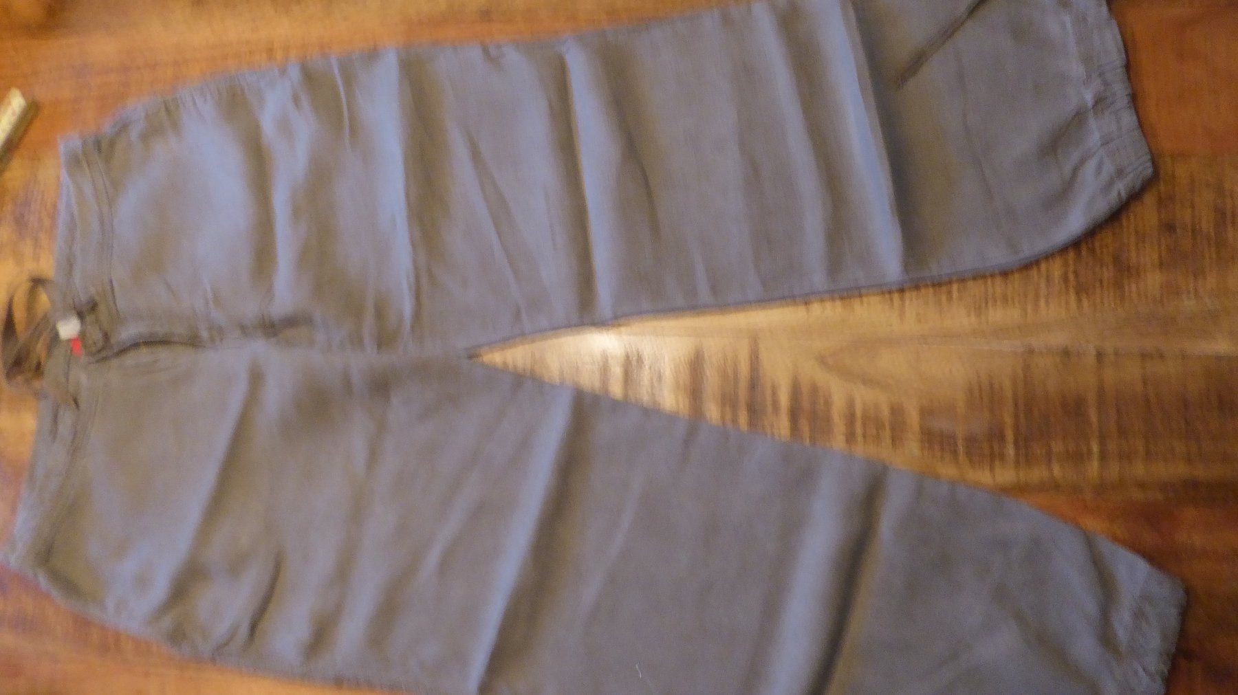 H&M Pantaloni: Olivfarbene Sommerhose Gr 40 H&M Leinen – Usato da Sargans venduto da Benziner 5