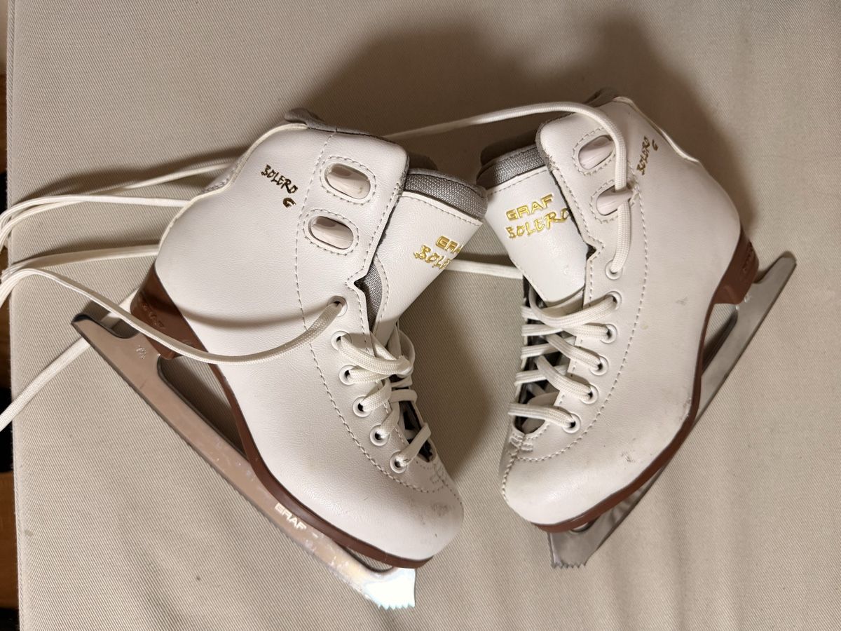Graf Pattini da ghiaccio: Graf Solero Ice Skates  Size 30 – Usato da Stäfa venduto da mar_7mhy 3