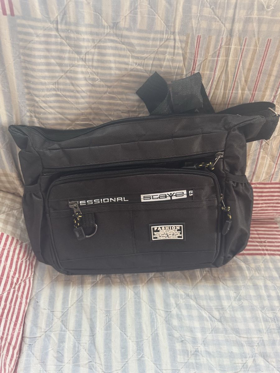 Borse da donna: Tasche schwarz "Professional Staye" gebraucht – Usato da Rhäzüns venduto da sor_2ny2