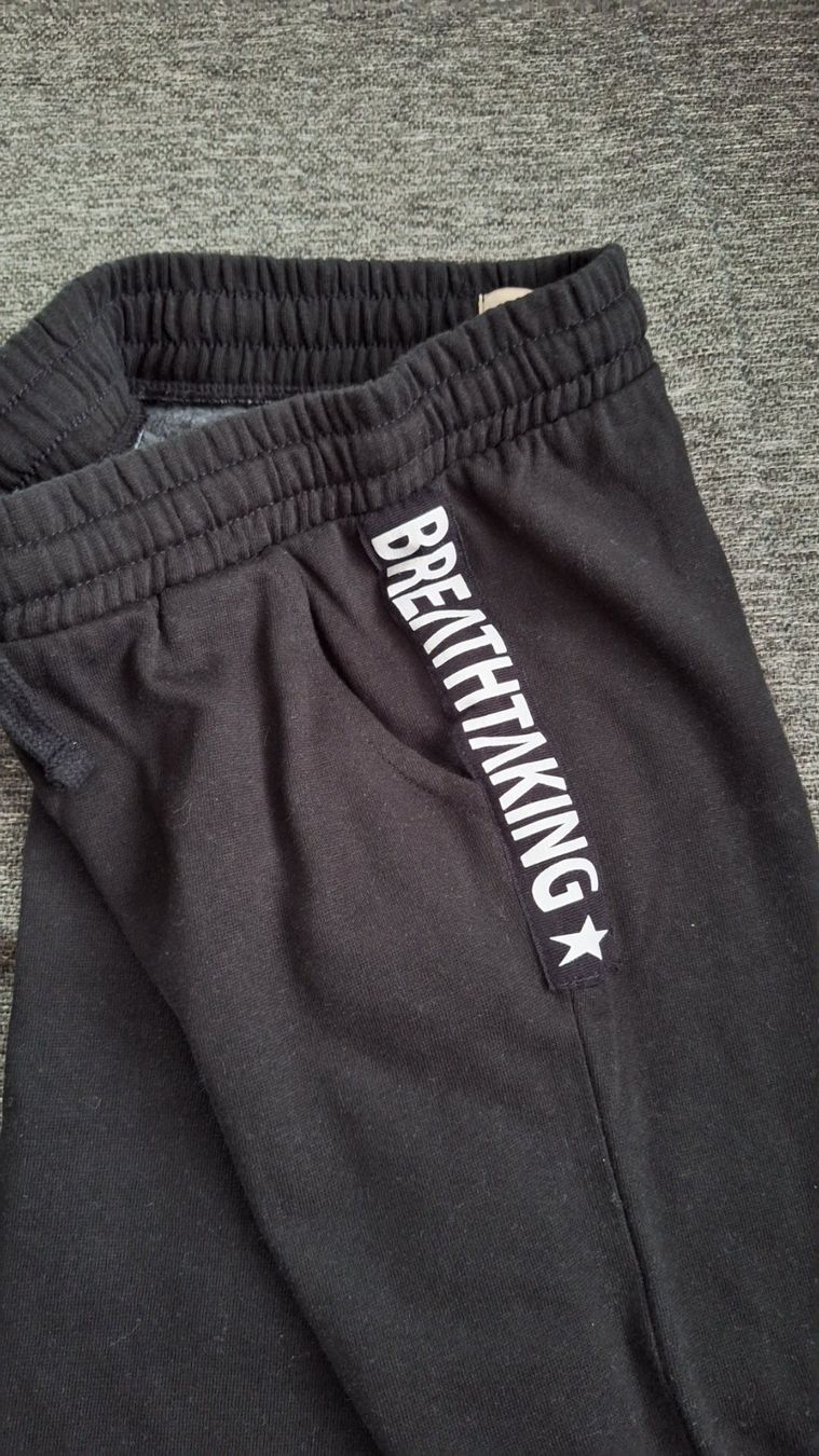 Pantaloni: Trainerhose Jungen Gr.128 (122) – Nuovo (secondo la descrizione) da Biberist venduto da rospel 2