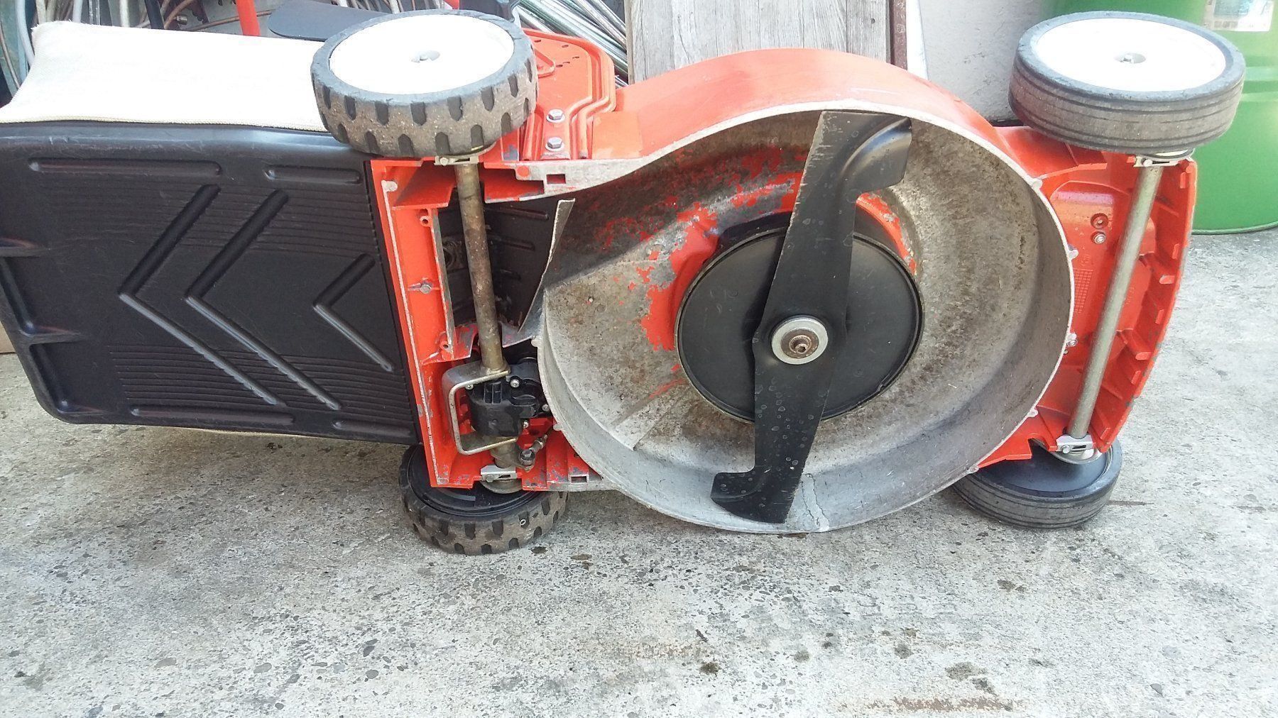 Tagliaerba: Rasenmäher SABO 52 Vario Briggs Stratton – Usato da Dulliken venduto da mopar030 6