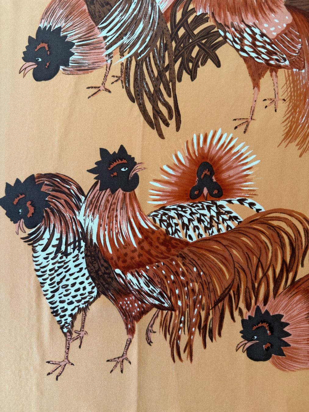 Hermès Foulards, Tücher & Schals: Hermès Foulard Carrè - Coques – Gebraucht aus Zürich von DianaPiii 3