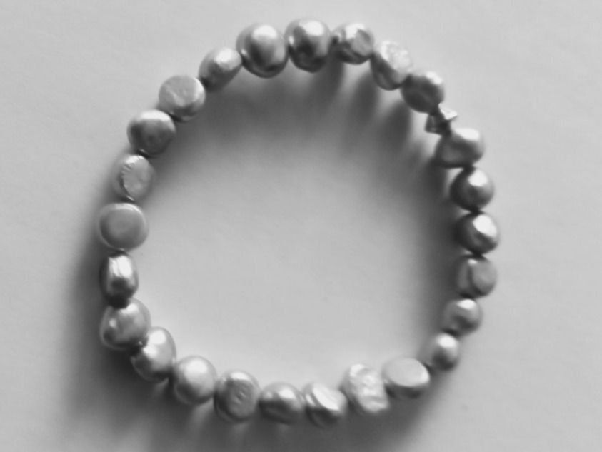 Bracciali & Braccialetti: Elast Armband Perlen, 15cm Handgelenkumfang – Nuovo (secondo la descrizione) da Winistorf venduto da acreativ2 1