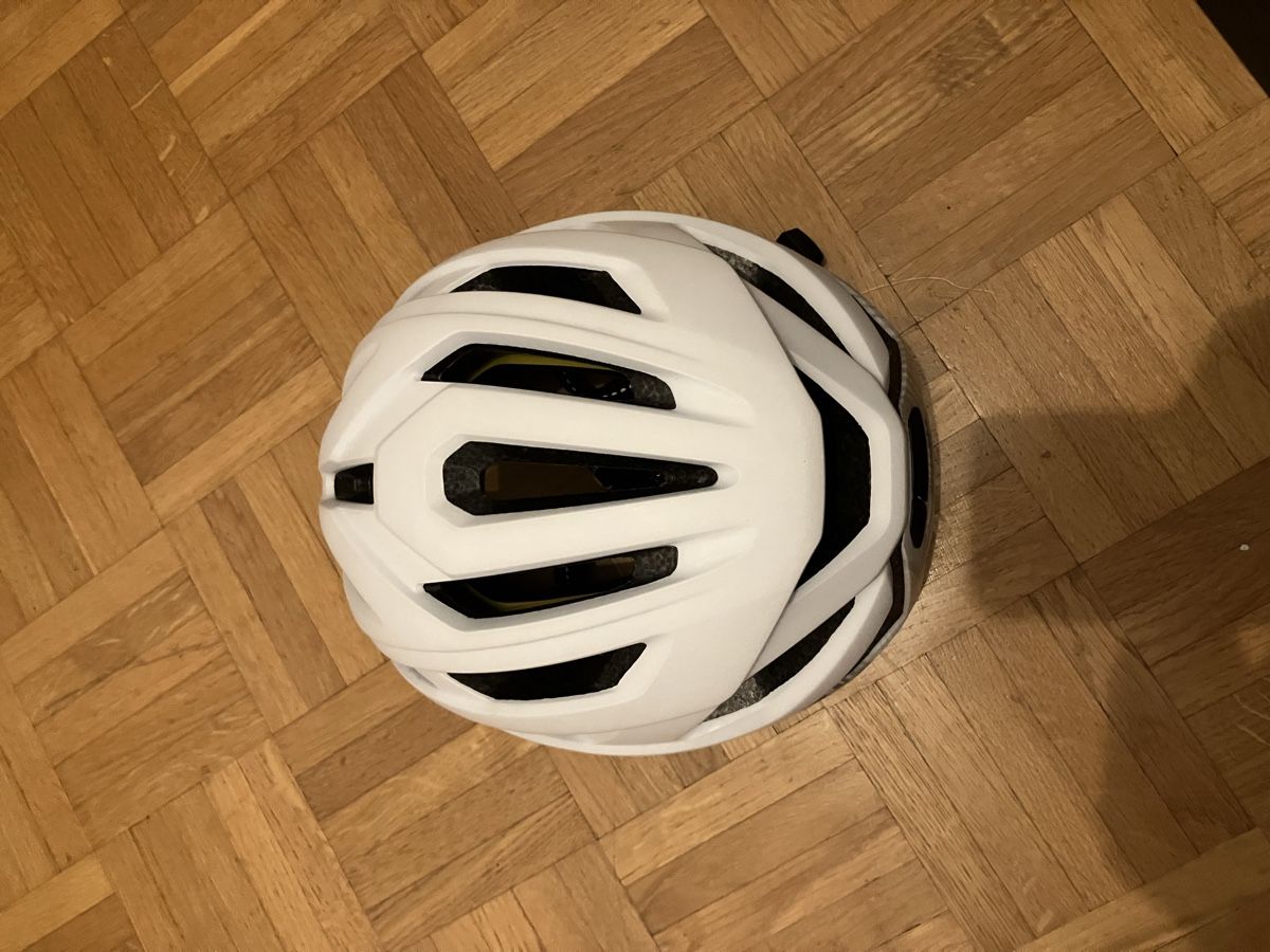 Stoke Caschi: Casque vélo stoke neuf – Nuovo (secondo la descrizione) da Ecublens VD venduto da axe_2b9x 3