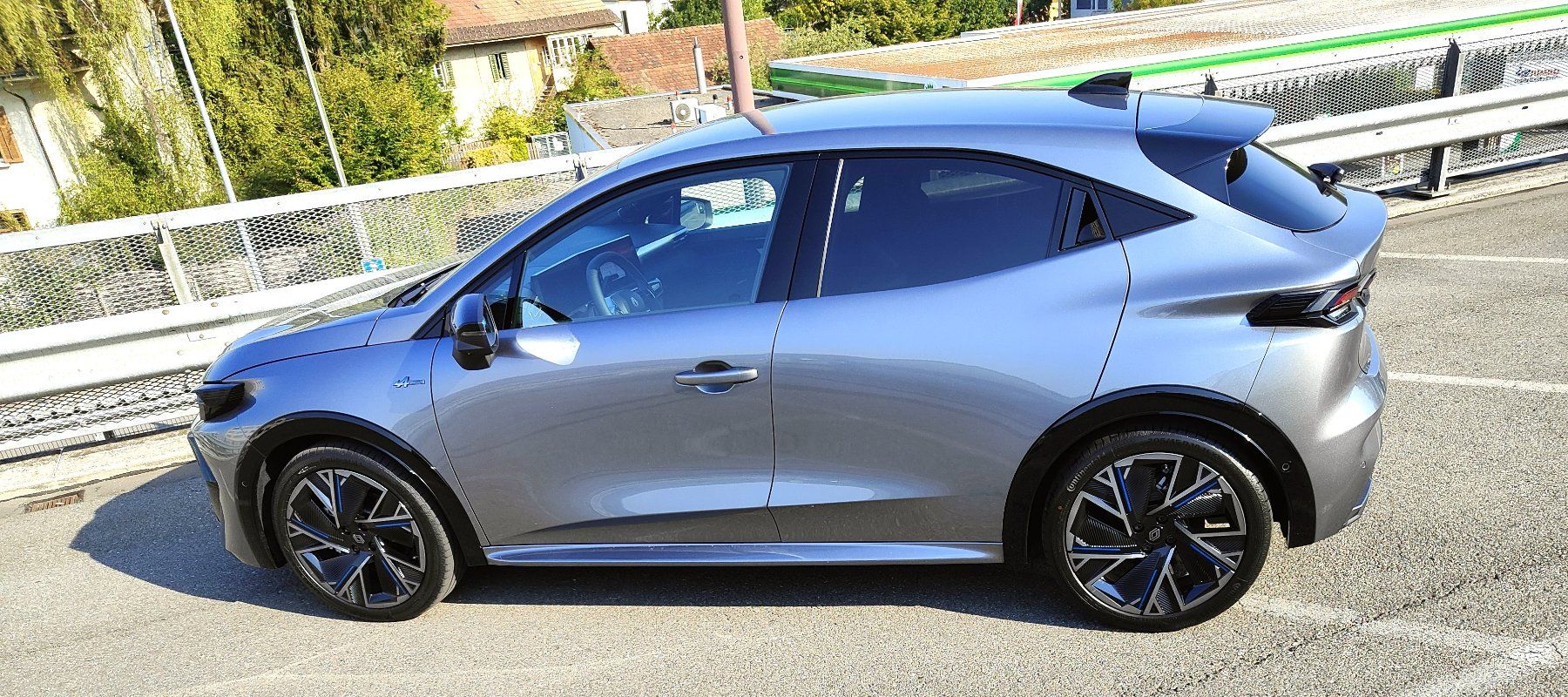 Renault Autos: RENAULT CLIO E-TECH FULL HYBRID esprit Alpine full hybrid – Gebraucht aus ZUCHWIL von Setienne 1