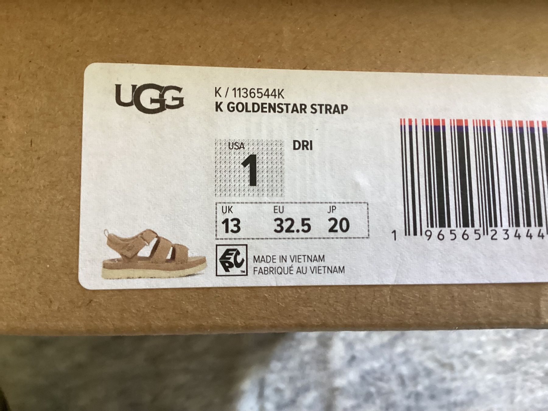 Ugg Scarpe per ragazze: UGG Mädchen Sandalen Sandaletten – Nuovo (secondo la descrizione) da Flüelen venduto da ne08 2