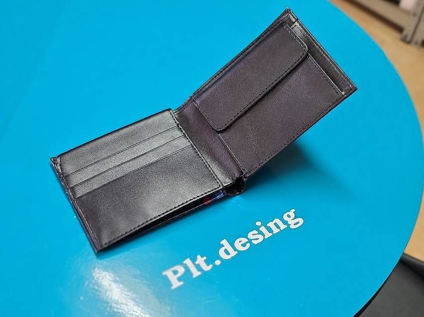 Brieftaschen: BMW M  Herren-Geldbörse leder – Gebraucht aus Wängi von Plt.design 1