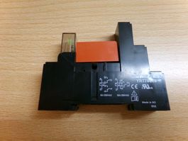 Relais 24VDC 2 Umschalt Schrack
