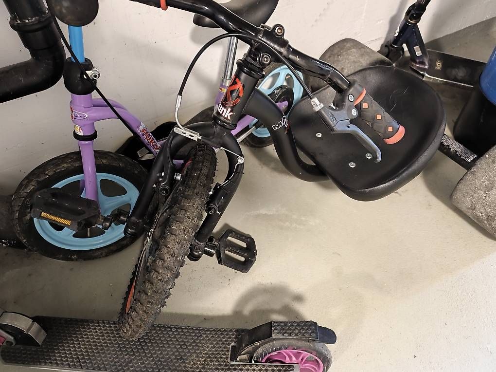 Véhicules pour enfants: Dreirad, Drift - Trike – D'occasion à Horn par Tiburon7 1