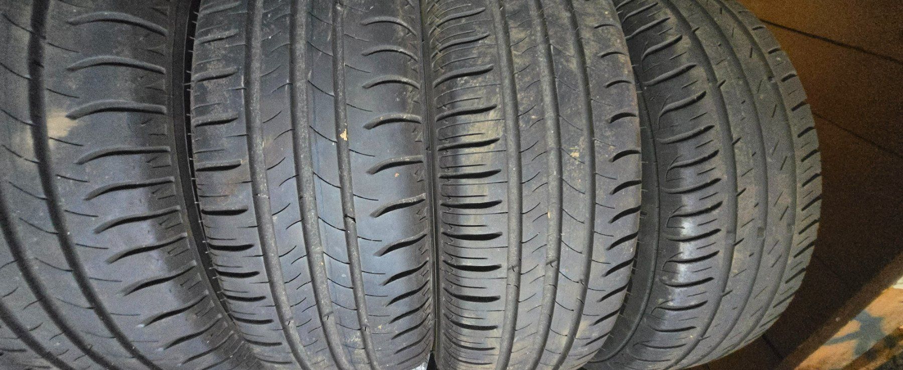 Pneumatici & Ruote complete: Posten Pneu für Export – Usato da Pfäffikon venduto da mgd7