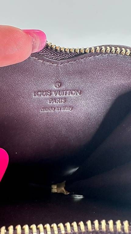 Louis Vuitton Portamonete: Louis Vuitton Vernis cuore Bordeaux originale – Usato da Sementina venduto da ren_qg8c 2