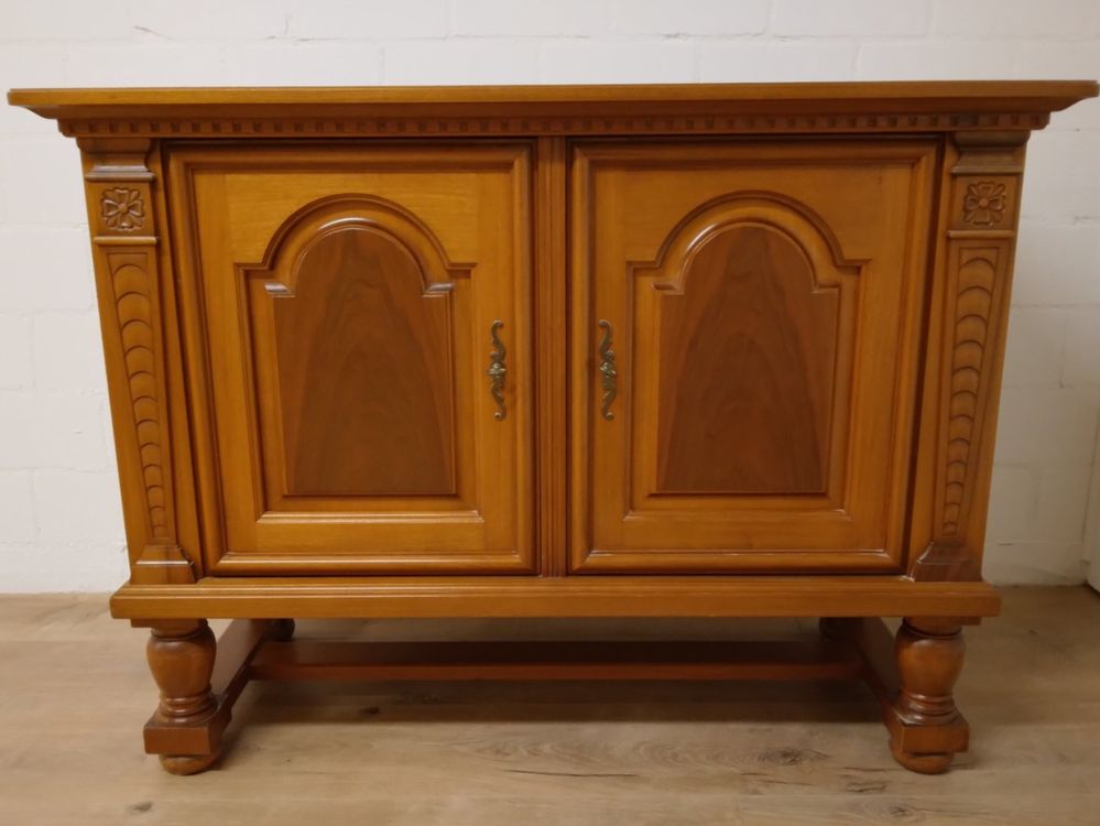 Commodes: Kredenz, Top Zustand – D'occasion à Sins par relda005