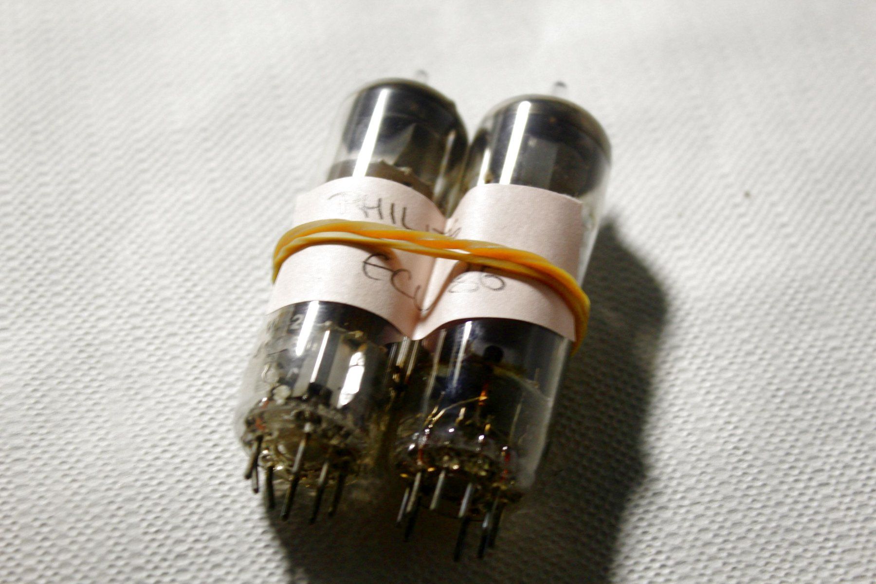 Amplificatori: 2x Röhre / Tube / Vacuum-Tube PHILIPS ECC86 / ECC 86, Eindh. – Usato da Bern venduto da kultiges