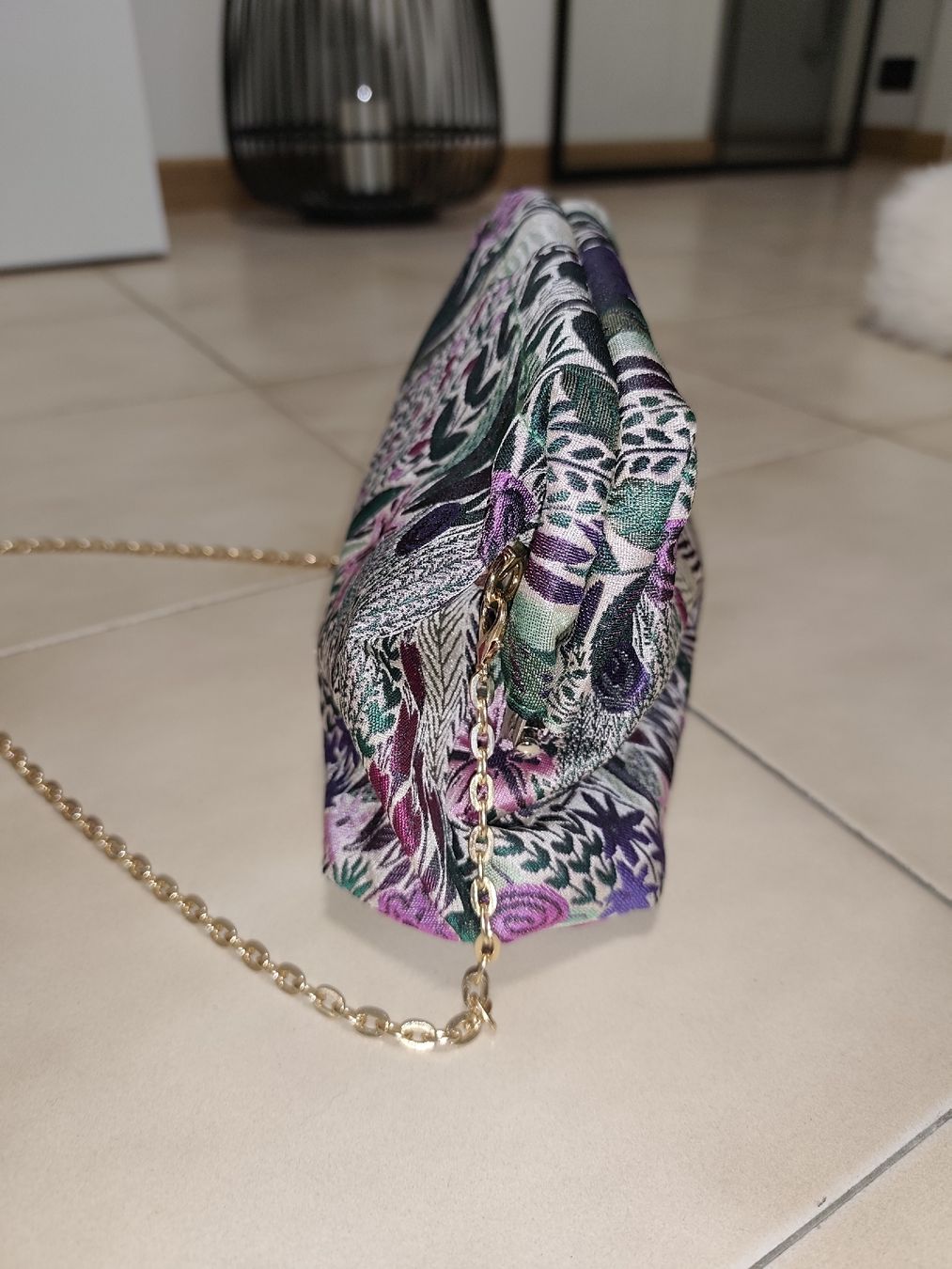 Altro in  Abbigliamento & Accessori: borsa tracolla fiorata – Nuovo (secondo la descrizione) da Coldrerio venduto da ivi_g8gb 2