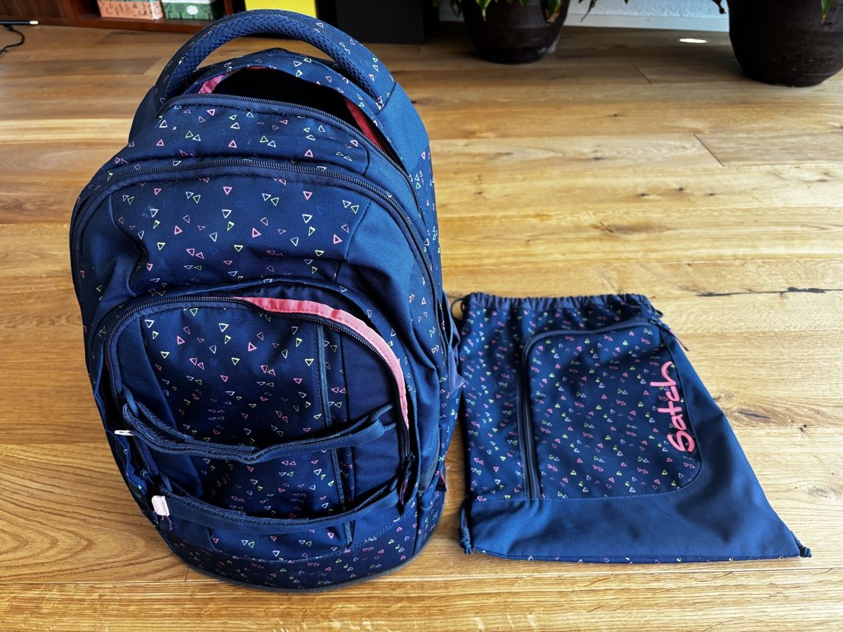 Satch Borse & Zaini: Satch Thek Rucksack dunkelblau – Usato da Benglen venduto da sunita82