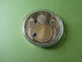 vergoldete Medaille 40 mm PP, Bern Bundeshaus