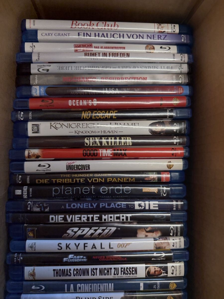 Tous les DVDs: Blu-ray Disc – D'occasion à Wauwil par chiraluna 1