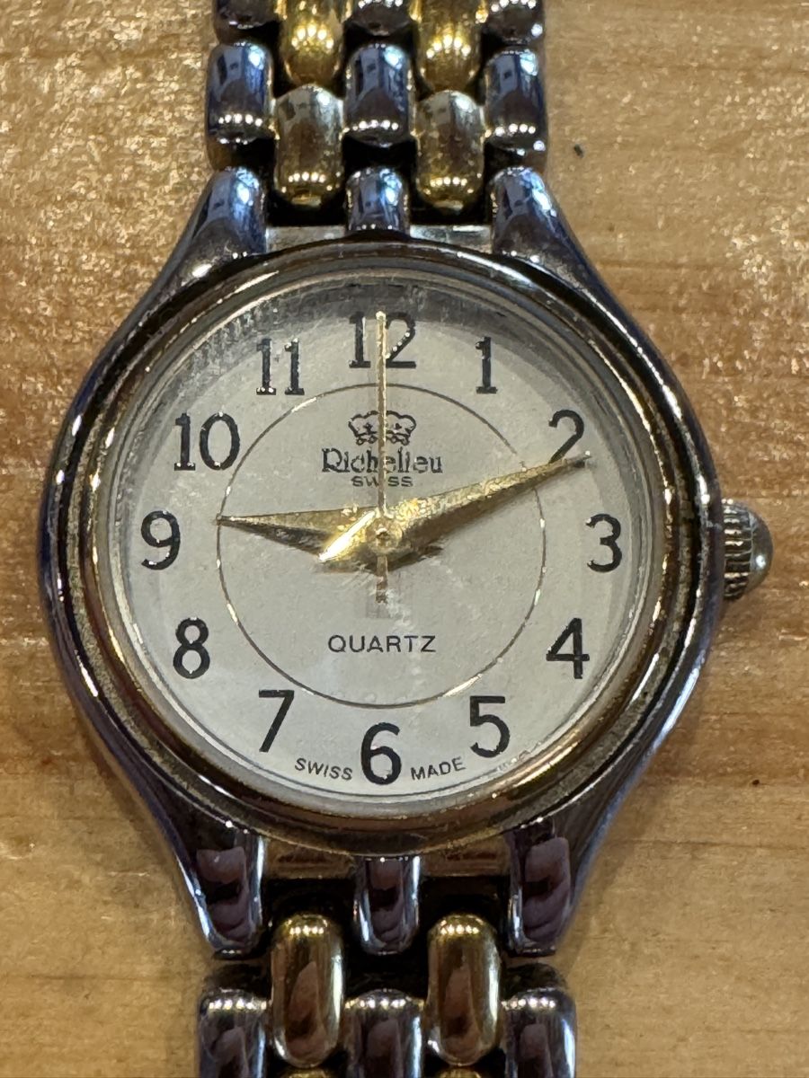 Orologi: Montre Richelieu quartz Swiss made – Usato da Erde venduto da CBarts
