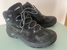 LOWA Wanderschuhe 41